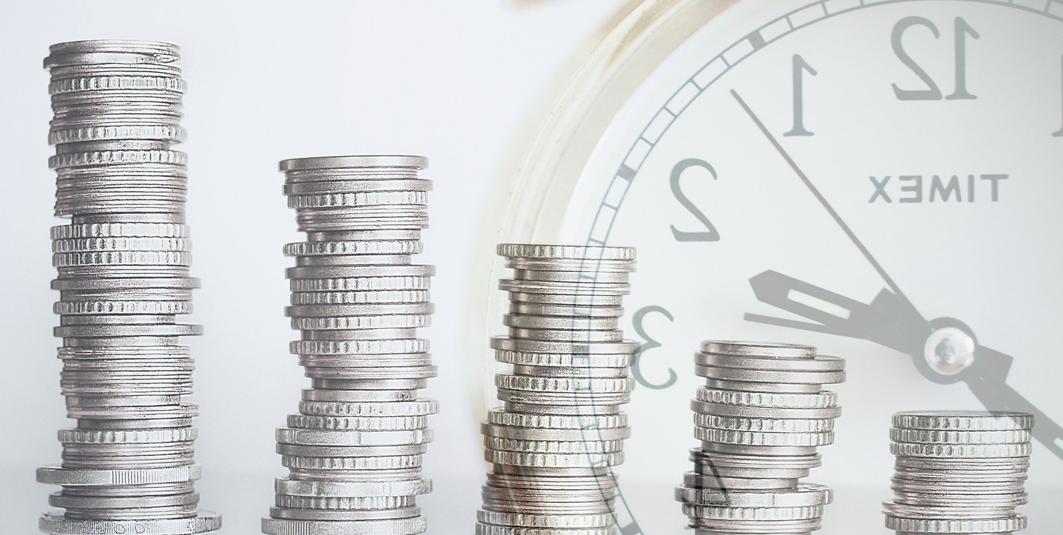 money and clock graphic - Tumisu via Pixabay